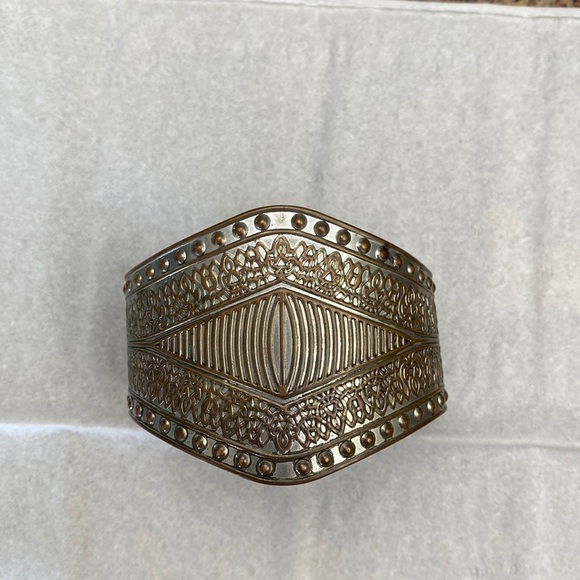 Source Unknown Jewelry - Brass Tone Metal Cuff Bracelet Womens Grape Vine Design festival gothic gypsy